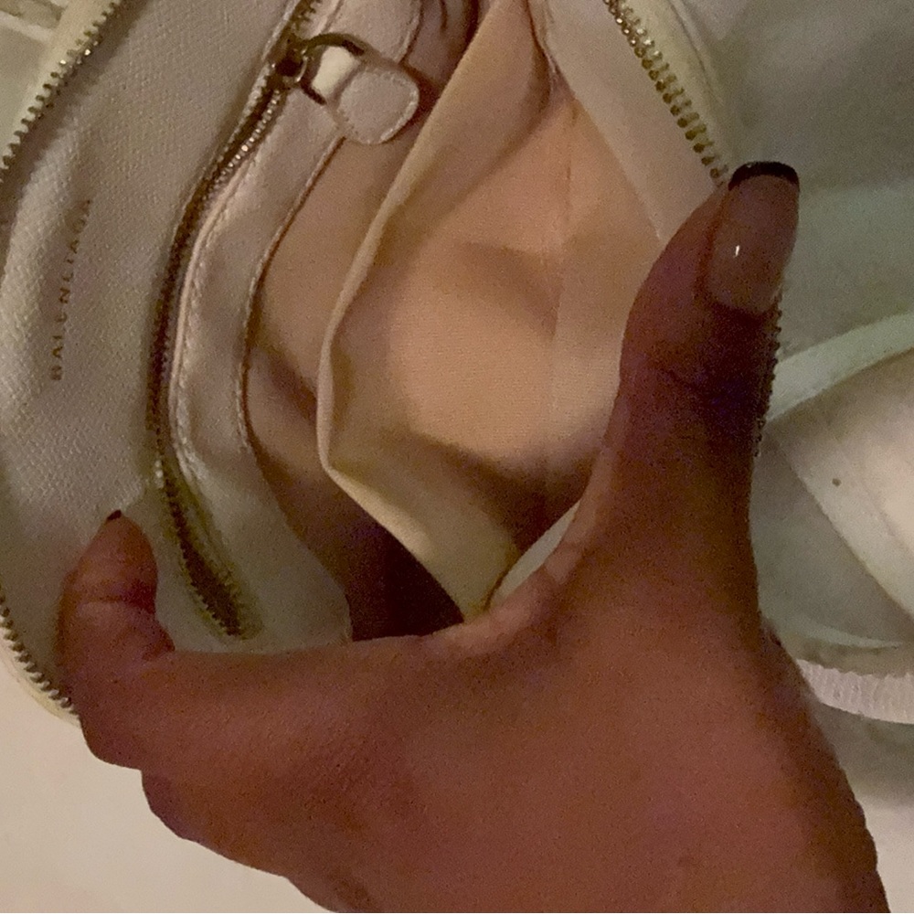 Balenciaga Mini Bag in White with Black Logo - Picture 7 of 11